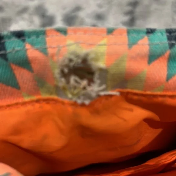 *3 for $20 Kavu cross body purse - Picture 4 of 5